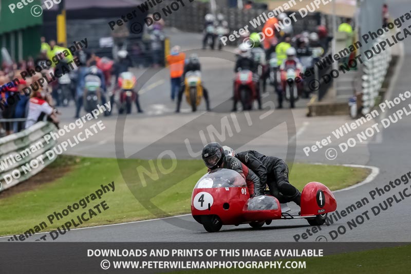 Vintage motorcycle club;eventdigitalimages;mallory park;mallory park trackday photographs;no limits trackdays;peter wileman photography;trackday digital images;trackday photos;vmcc festival 1000 bikes photographs